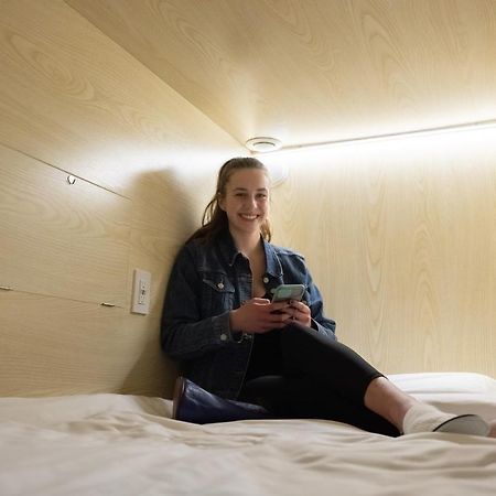 Panda Pod Hotel Ричмонд Екстер'єр фото