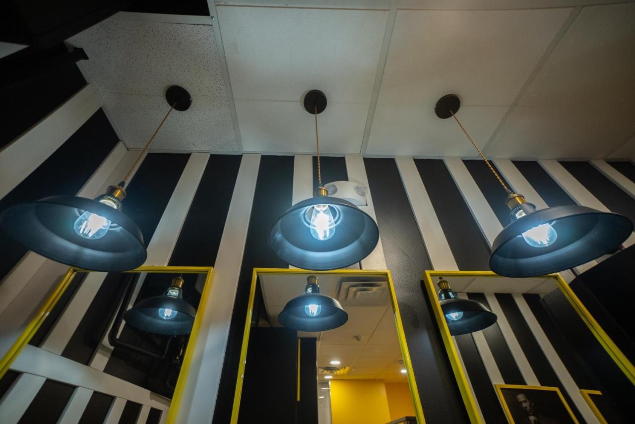 Panda Pod Hotel Ричмонд Екстер'єр фото
